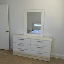 Dresser Whit Mirror *** Cómoda Con Espejo *** Brand New *** Fast Delivery 