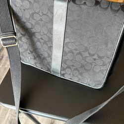 COACH Messenger BAG