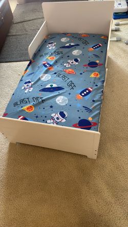 kids toddler bed