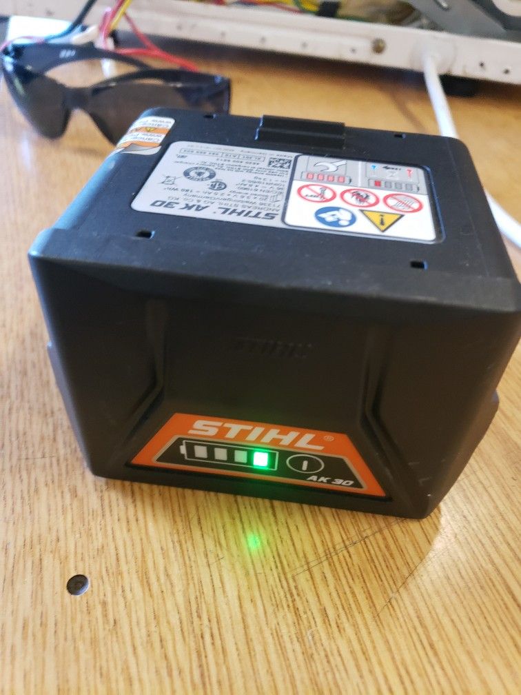 Stihl Ak30 Battery Brand New