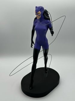 Cat woman statue 12”