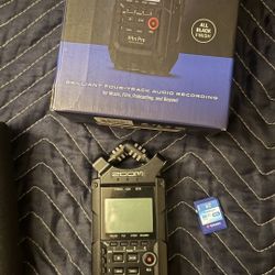 Zoom H4N Pro Audio Recorder 