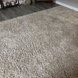 12x15 RUG in a good condition Unique Loom