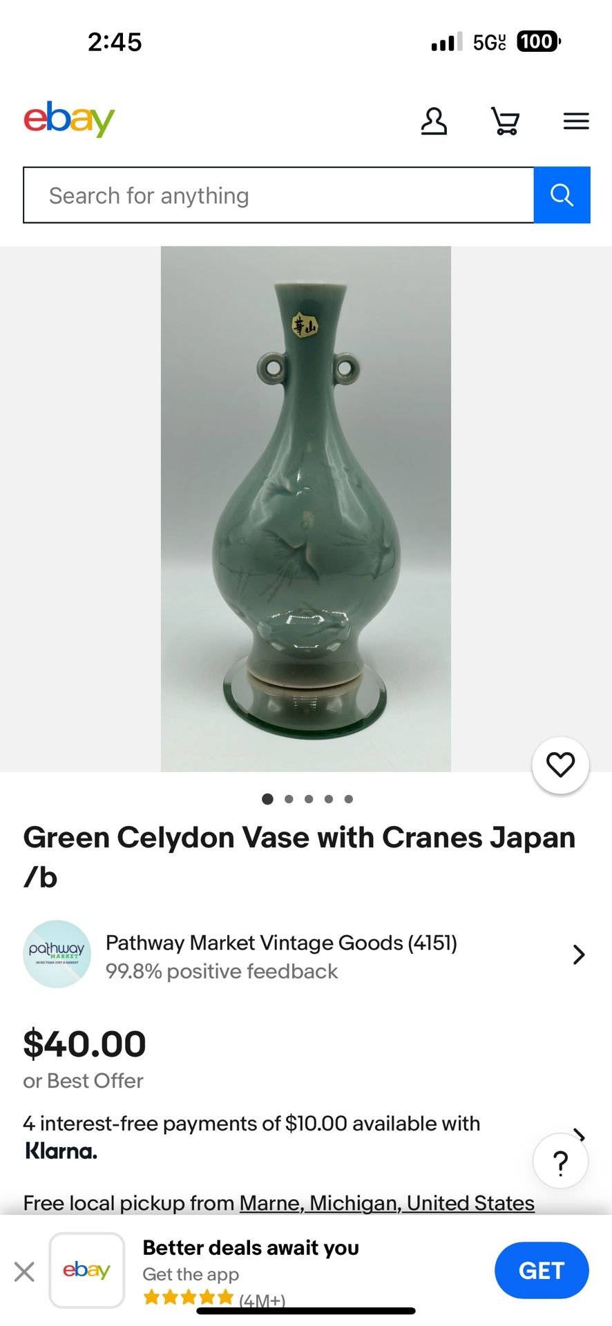 Japanese celadon Vase With Crane Inlay