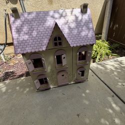 Wooden Dollhouse