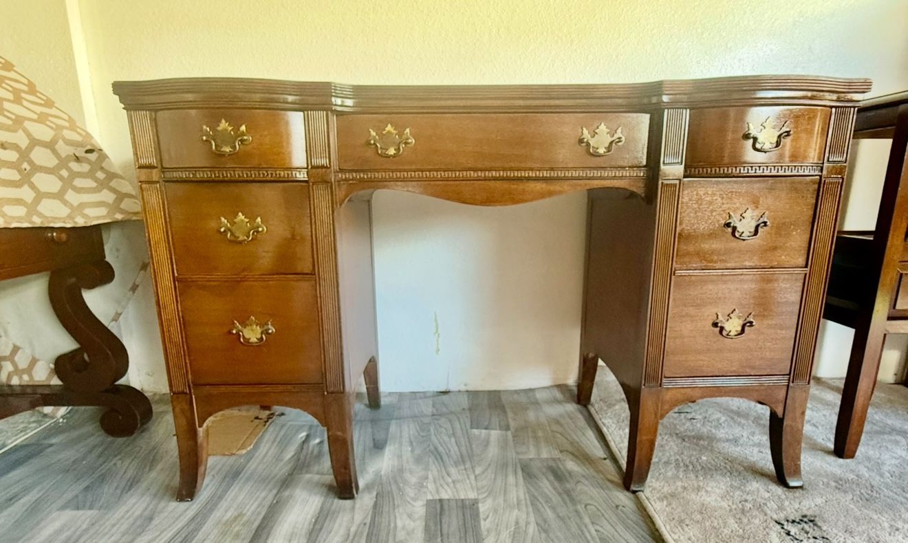 antique English Style Writing Desk