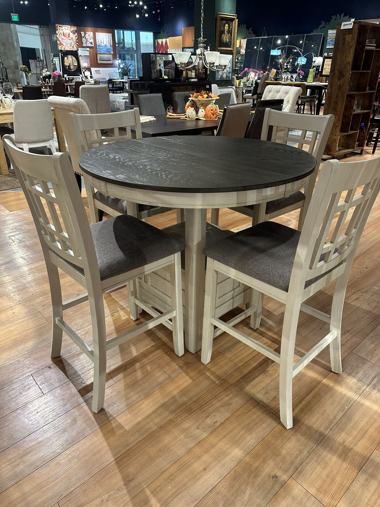 60” Oval Counter Height Set/ 42” Extendable Counter Height Table
