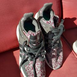 Pair Of Adidas Shoes Size 9 1/2