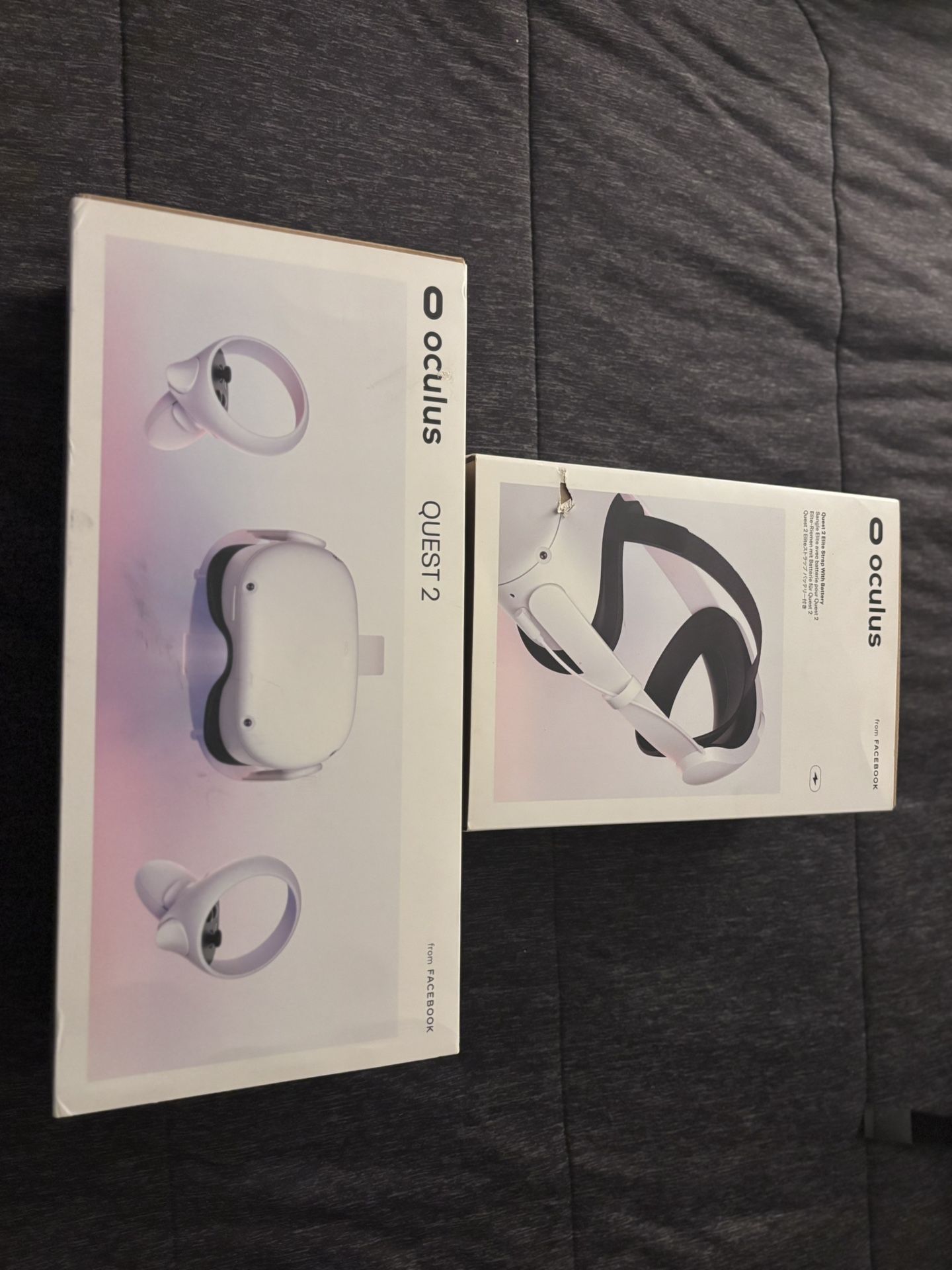 Oculus Quest 2 + Accessories (description)
