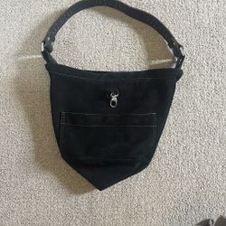 Tylie Malibu Black Shoulder Bag With Chain Detail