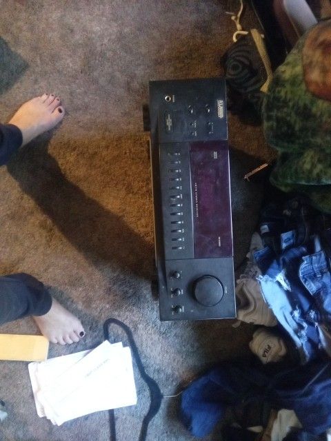 KLH Audio System AM/FM Stereo Receiver R3100 -