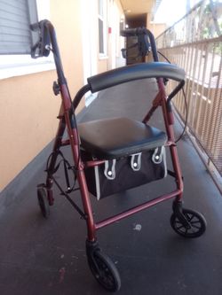 4-Wheel Rollator Walker with Seat
