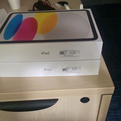 2 Brand New iPads 