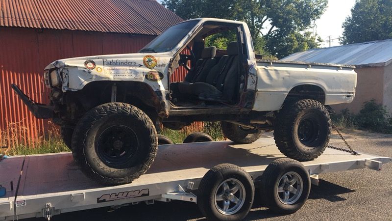 1984 Toyota Pickup Rock Crawler