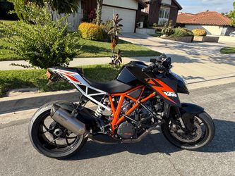 2015 ktm superduke 1290r (trades)