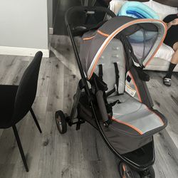 Stroller Good Condition Very Clean 