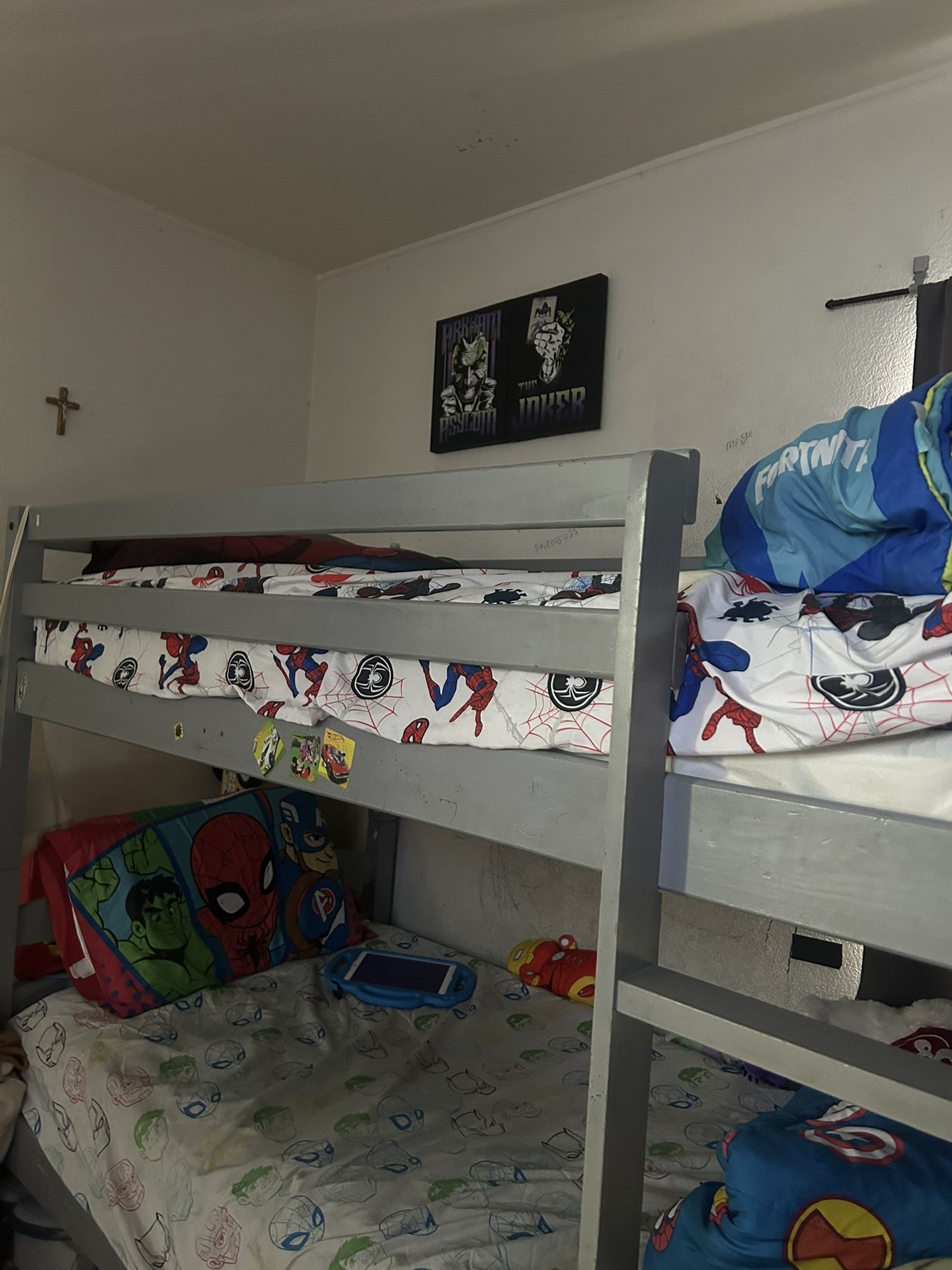Twin Bunk Beds