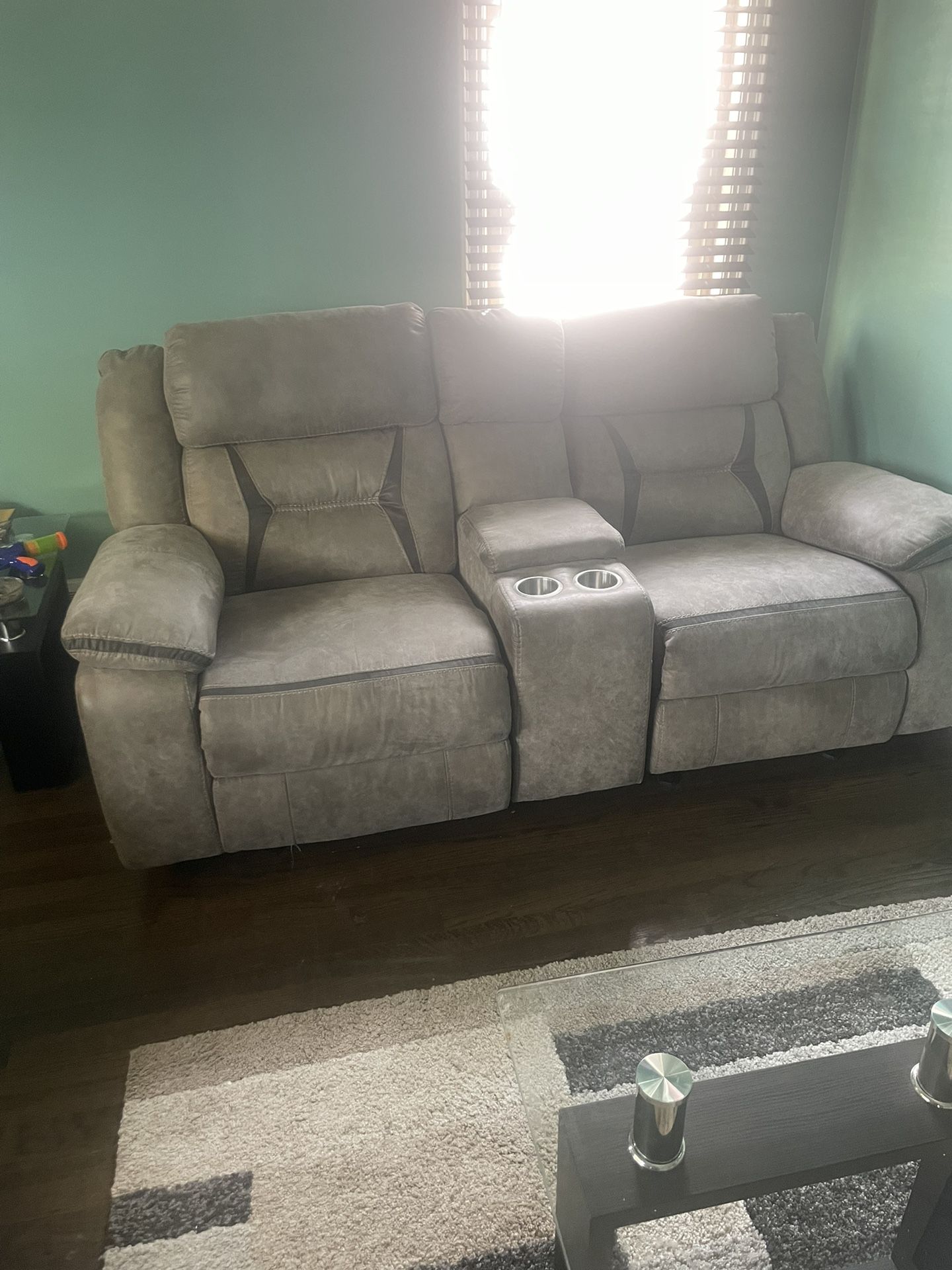 Recliner Couch Set With Usb Port