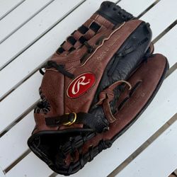 Rawlings RBG36 Series baseball/softball glove. 