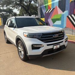 2020 Ford Explorer XLT 