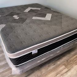 Queen Oasis Thermal Comfort Europillowtop Top Mattress And Boxspring 