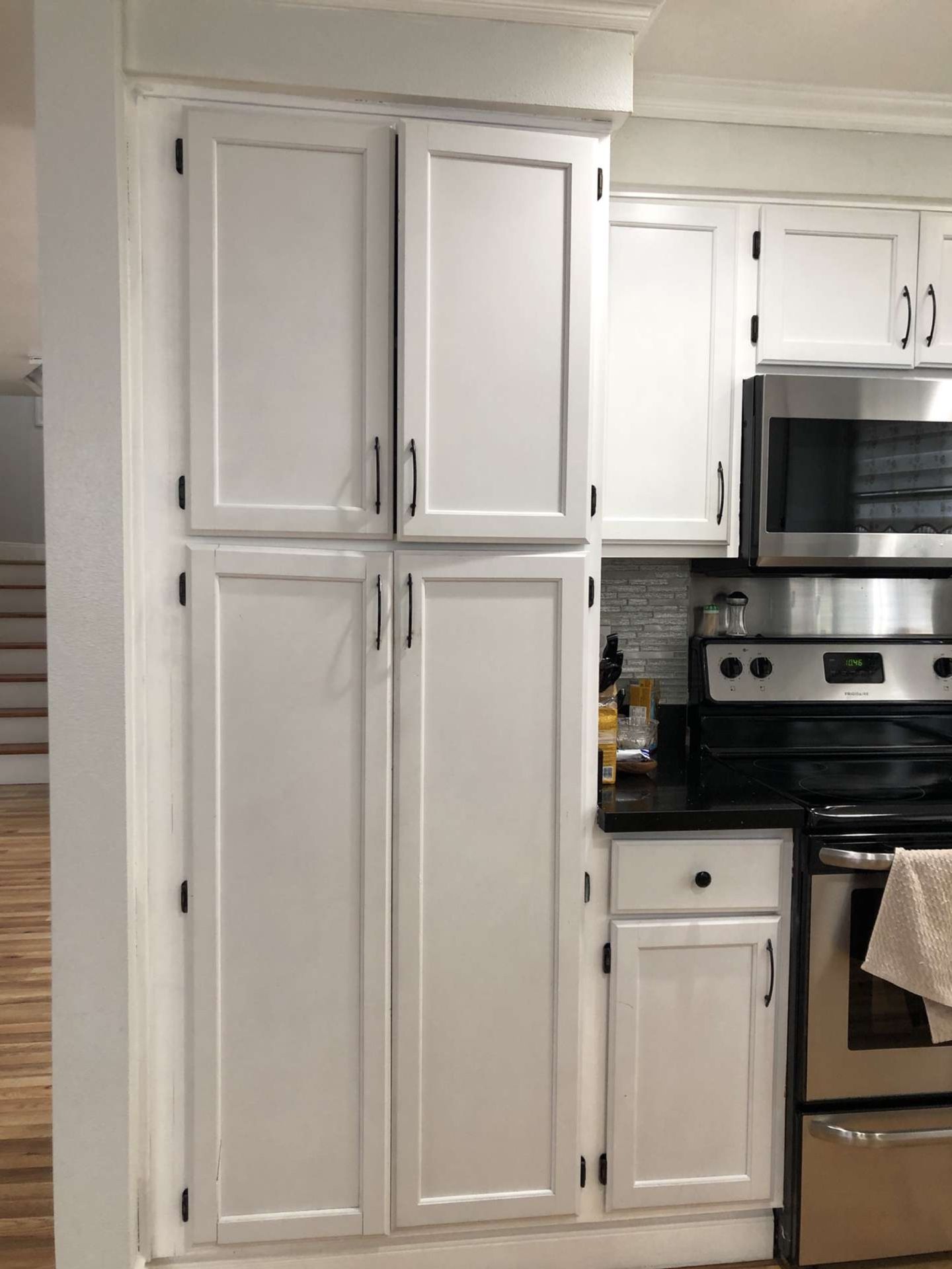 Kitchen Cabinets And Counter Top
