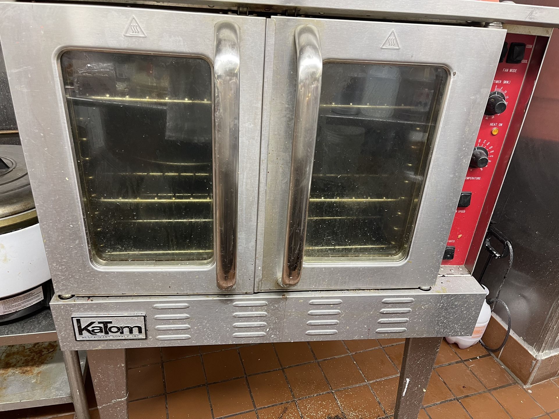 commercial Gas Oven 80% New 