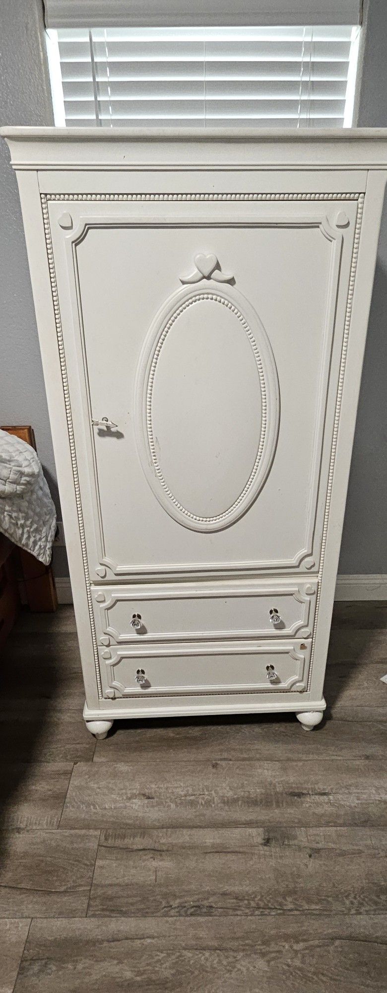 Armoire