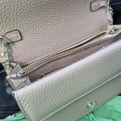 Valentino Garavani Rockstud Calfskin Chain Pouch