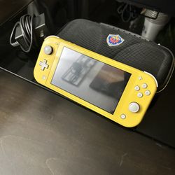 Nintendo Switch Lite 