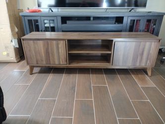 TV STAND 65in +