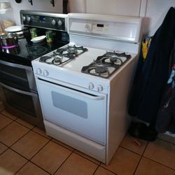 Frigidaire Stove