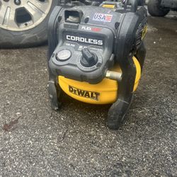 Dewalt Portable Air Compressor 