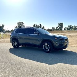2020 Jeep Cherokee
