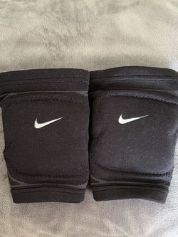 Nike Varsity Volleyball Knee Pads