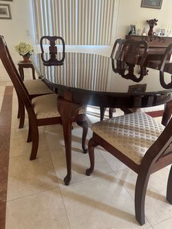 Queen Anne Style Dark Wood Dining Chair