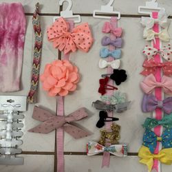 Girl’s Bows & Hair Accessories 