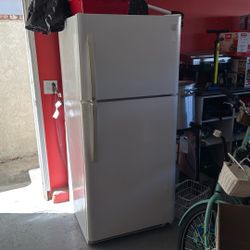 Refrigerator And Freezer 