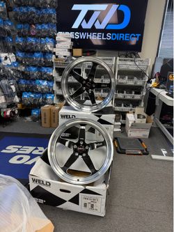 4 New Staggered 22x8.5 & 22x10.5 WELD S104 Ventura Black Mill 5x120.65 5x4.75
