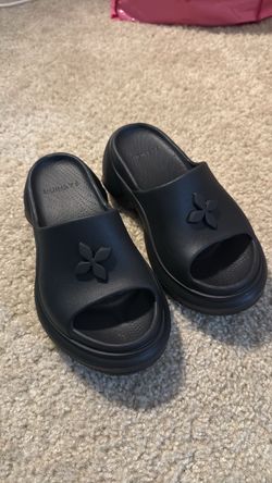 Black Platform Slide Sandals
