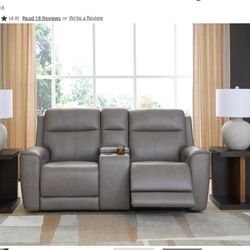 Love Seat w/console
