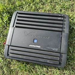 Alpine Amplifier 4 Channel 