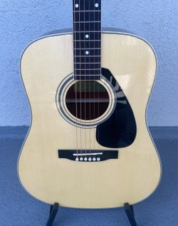 AVAILABLE Yamaha FD02 Acoustic Guitar - Read the details BEFORE you message me, please.