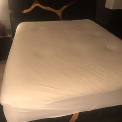 Black And Gold Bedroom Set 