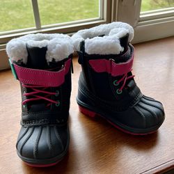 Snow Boot - Girls - Size  6T  - Cat  And Jack
