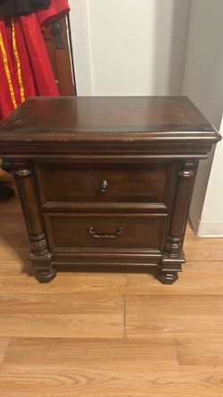 Heavy duty wood nightstand
