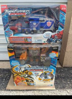New Retro Transformers Armada 

Armada Unicron $250
Armada Optimus Prime $300

Prices are FIRM

MESSAGE IF INTERESTED