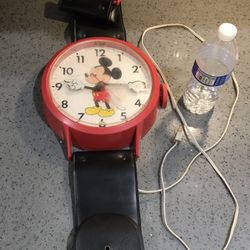 Vintage Disney Mickey Mouse Wall Clock Watch
