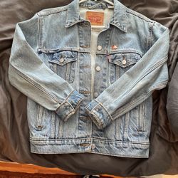 Woman Levi Jacket