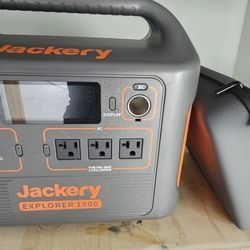 Jackery 1500 With Solar Panel